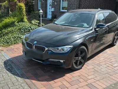 Gebraucht BMW 318 Luxury Line 143 PS (105 kW) 2013 Schwarz Kombi