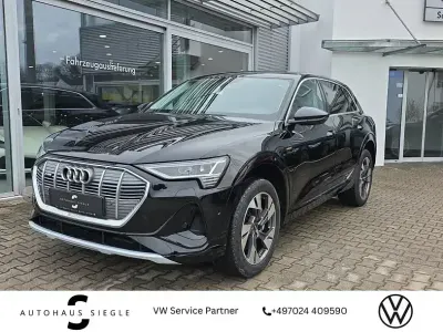 Gebraucht Audi e-tron S-Line 300 kW (408 PS) 2022 Brillantschwarz SUV