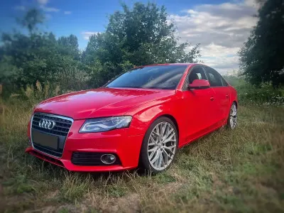 Gebraucht Audi A4 Attraction 179 PS (131 kW) 2010 Rot Limousine