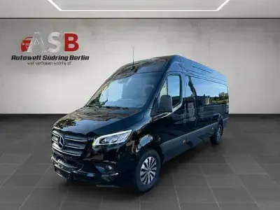 Gebraucht Mercedes Sprinter 190 PS (139 kW) 2024 Obsidianschwarz metallic Van