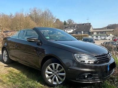 Gebraucht VW Eos 122 PS (89 kW) 2012 Braun Cabrio