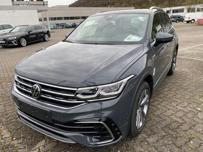 gebraucht VW Tiguan 2.0 TDI R-Line 4Mo AHK NAVI el. Heckk. Pano