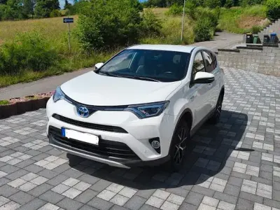 Gebraucht Toyota RAV4 Comfort 197 PS (144 kW) 2016 Weiß SUV