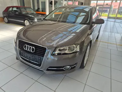 Gebraucht Audi A3 Sport 140 PS (102 kW) 2010 Grau Kleinwagen