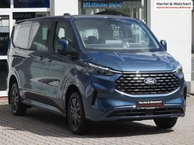 Gebraucht Ford Tourneo Titanium 150 PS (110 kW) 2024 Unbekannt Kombi