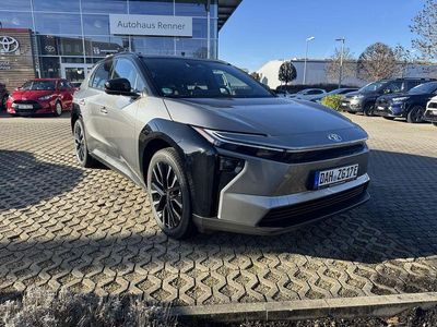 Neu Toyota bZ4X Lounge 252 kW (343 PS) 2025 Silber SUV