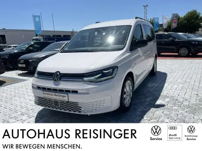 Gebraucht VW Caddy Maxi Life 122 PS (89 kW) 2022 Candy weiß Van / Kleinbus