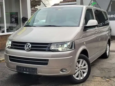 Gebraucht VW Multivan Highline 179 PS (131 kW) 2012 Sandbeige metallic Van / Kleinbus
