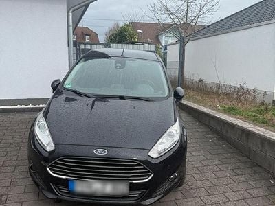 Gebraucht Ford Fiesta SYNC Edition 101 PS (74 kW) 2016 Schwarz Kleinwagen