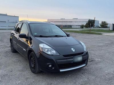Second-hand Renault Clio GrandTour 75 CP (55 kW) 2010 Negru Break