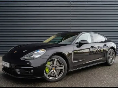 Gebraucht Porsche Panamera 4 E-Hybrid Platinum Edition 462 PS (339 kW) 2022 Tiefschwarzmetallic Kleinwagen