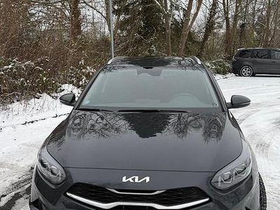 Gebraucht Kia Ceed 140 PS (102 kW) 2025 Schwarz Kleinwagen