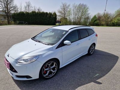 gebraucht Ford Focus 2,0 EB ST Leder-Exklusiv-Paket Turnier ST