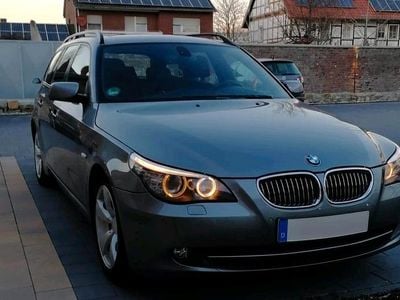 Gebraucht BMW 525 M Sport 197 PS (144 kW) 2009 Grau Kombi