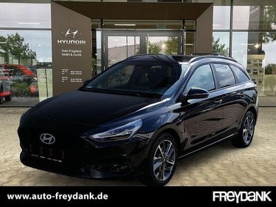 Gebraucht Hyundai i30 Advantage 101 PS (74 kW) 2025 Abyss black / mic Kombi
