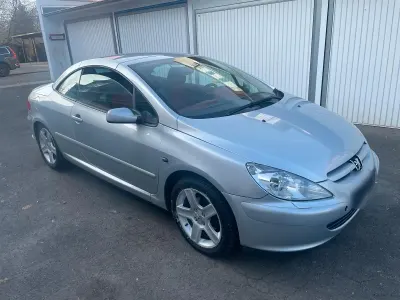 Gebraucht Peugeot 307 CC 140 PS (102 kW) 2005 Silber Cabrio