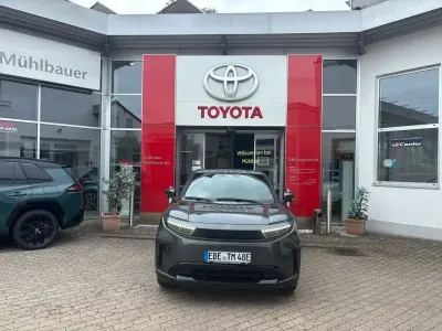 Gebraucht Toyota Urban Cruiser Lounge 127 kW (174 PS) 2026 Graphite grey metallic SUV