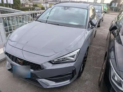 Usata Cupra Leon 245 CV (180 kW) 2022 Grigio Station wagon
