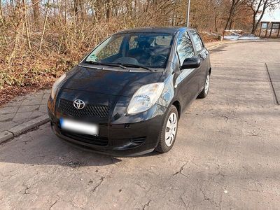 Gebraucht Toyota Yaris 87 PS (63 kW) 2006 Schwarz Kleinwagen
