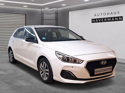 gebraucht Hyundai i30 Limousine 1.4 T-GDI YES! Sitzheizung Navi