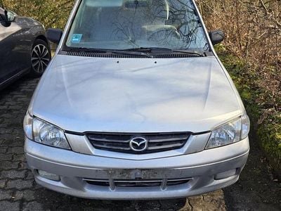 Second-hand Mazda Demio 55 CP (40 kW) 2000 Argintiu Hatchback