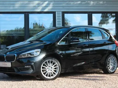 Gebraucht BMW 218 Active Tourer Advantage 150 PS (110 kW) 2018 Schwarz Van / Kleinbus