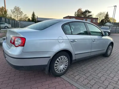 Gebraucht VW Passat Trendline 105 PS (77 kW) 2006 Silber Limousine