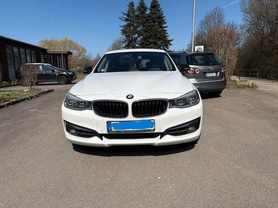 Gebraucht BMW 318 Gran Turismo Sport Line 150 PS (110 kW) 2017 Weiß Limousine