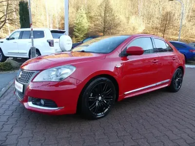 Usata Suzuki Kizashi 178 CV (130 kW) 2011 Rosso Berlina