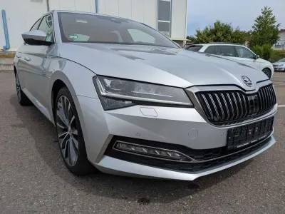 Gebraucht Skoda Superb LAURIN & KLEMENT 272 PS (200 kW) 2019 Brilliantsilber metallic Limousine