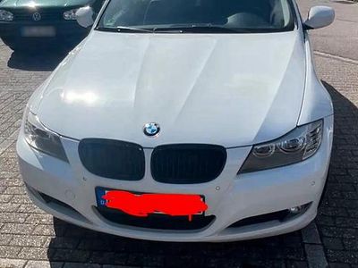 Gebraucht BMW 318 143 PS (105 kW) 2010 Weiß Kombi