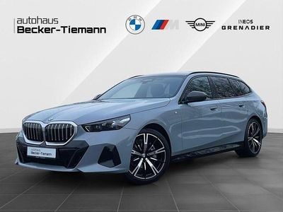 Gebraucht BMW 540 M Sport 303 PS (222 kW) 2024 M brooklyn grau Kombi