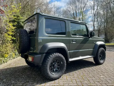Usata Suzuki Jimny 102 CV (75 kW) 2024 Verde SUV