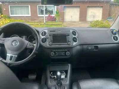 Gebraucht VW Tiguan 140 PS (102 kW) 2012 Schwarz SUV