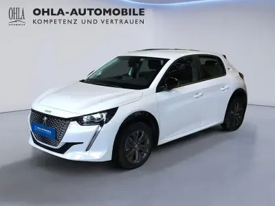 Usata Peugeot e-208 Active 100 kW (136 CV) 2022 Bianco Utilitaria