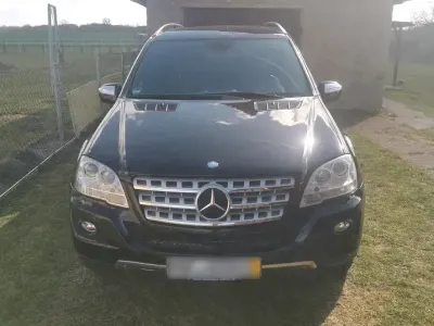 Używany Mercedes ML300 190 KM (139 kW) 2009 Czarny SUV