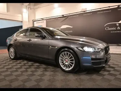 Gebraucht Jaguar XE 163 PS (119 kW) 2016 Grau Limousine