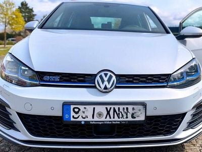Usata VW Golf VII GTE 204 CV (150 kW) 2017 Bianco Berlina