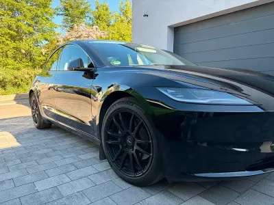 Gebraucht Tesla Model 3 Long Range AWD 11 kW (15 PS) 2023 Schwarz Limousine