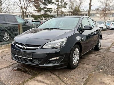Gebraucht Opel Astra Eco 101 PS (74 kW) 2012 Schwarz Limousine