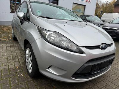 Gebraucht Ford Fiesta Trend 60 PS (44 kW) 2009 Silber Kleinwagen
