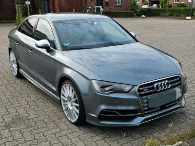 Gebraucht Audi S3 Comfort 300 PS (220 kW) 2014 Silber Limousine