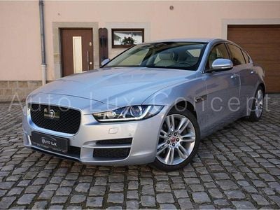 Gebraucht Jaguar XE Portfolio 200 PS (147 kW) 2016 Silber Limousine
