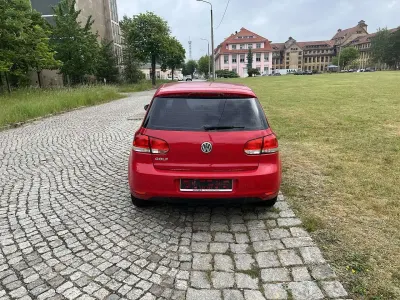 Gebraucht VW Golf VI Trendline 80 PS (58 kW) 2009 Rot Kleinwagen