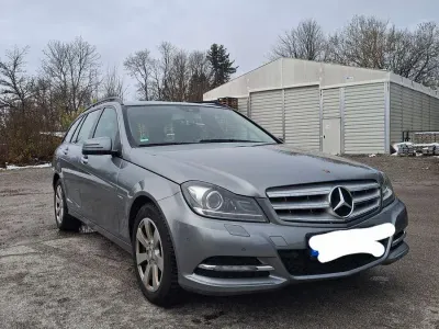 Gebraucht Mercedes C220 170 PS (125 kW) 2011 Silber Limousine