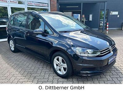 Schwarz Gebraucht 2016 VW Touran Comfortline Van / Kleinbus | 12.490 € (Etwas zu teuer)