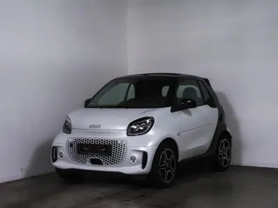 Gebraucht Smart ForTwo Electric Drive Prime Exclusive 60 kW (82 PS) 2024 Moon white (matt) Cabrio