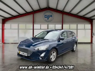 Gebraucht Ford Focus Cool & Connect 125 PS (91 kW) 2020 Blazer blue Kombi