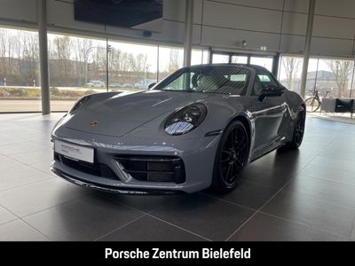 Porsche 911 Carrera 4 GTS