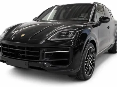 Gebraucht Porsche Cayenne S E-Hybrid 519 PS (381 kW) 2025 Schwarz SUV